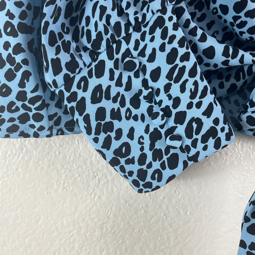 Chico's Animal Print Tie Front Blouse Size 1 Blue Black Leopard Office Chic - Picture 2 of 7